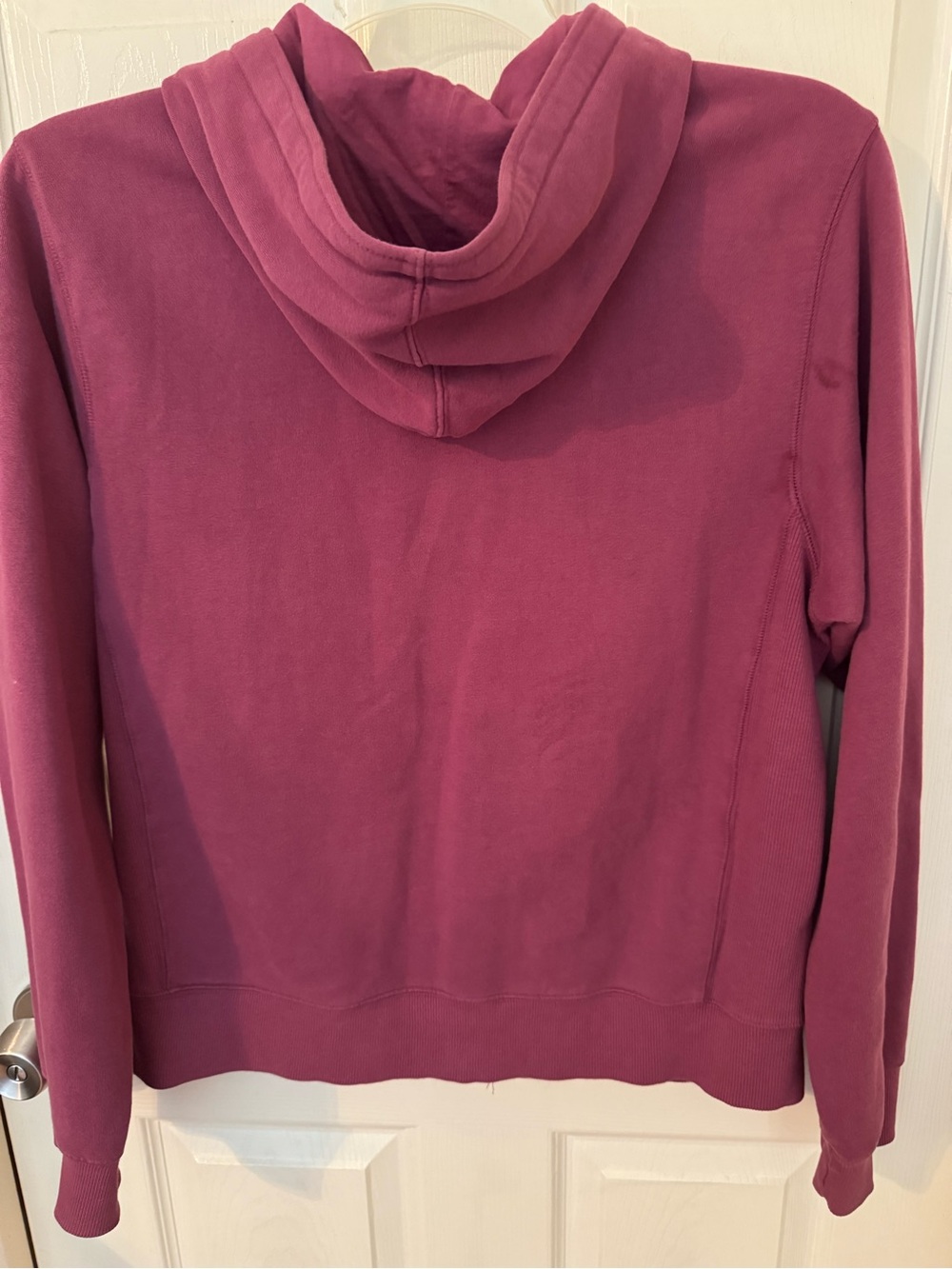 Boeing signature logo full-zip hoodie in a dark pink - size medium - Picture 4 of 6